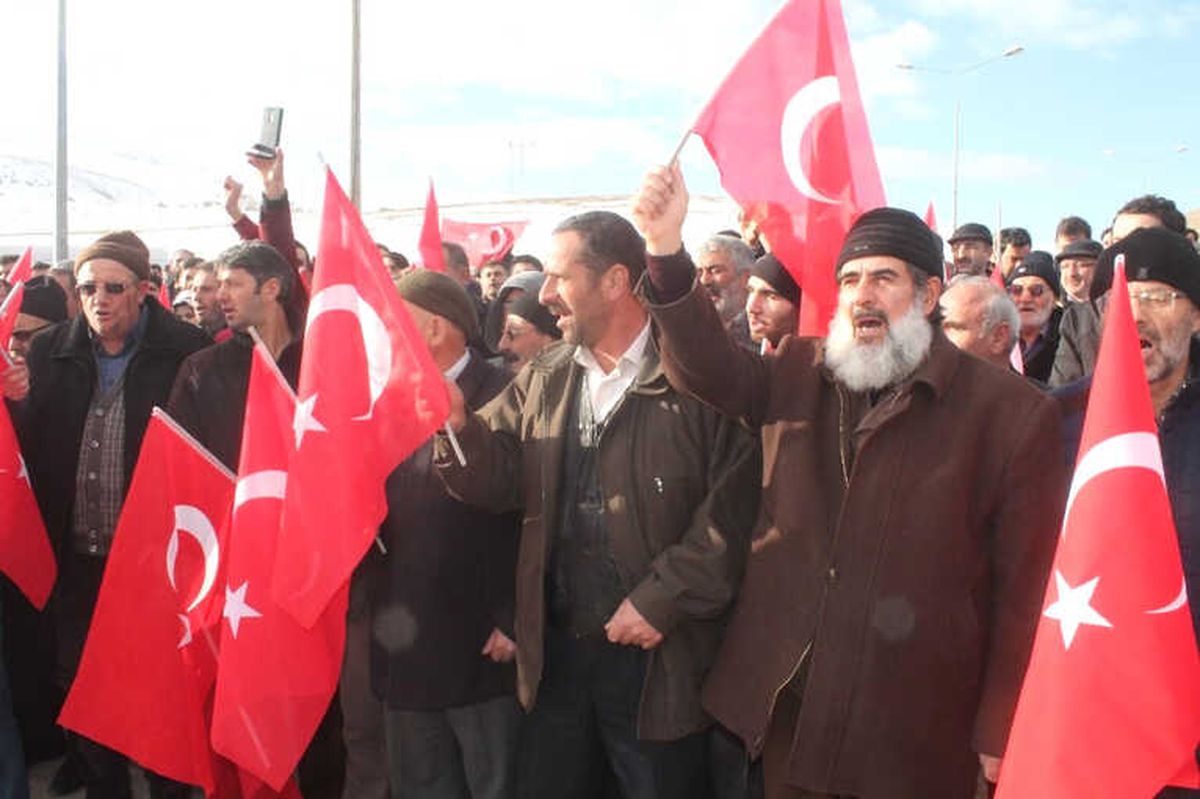 Afrin\'e Giden Askeri Birlik Bayburt\'tan Dualarla Uğurlandı