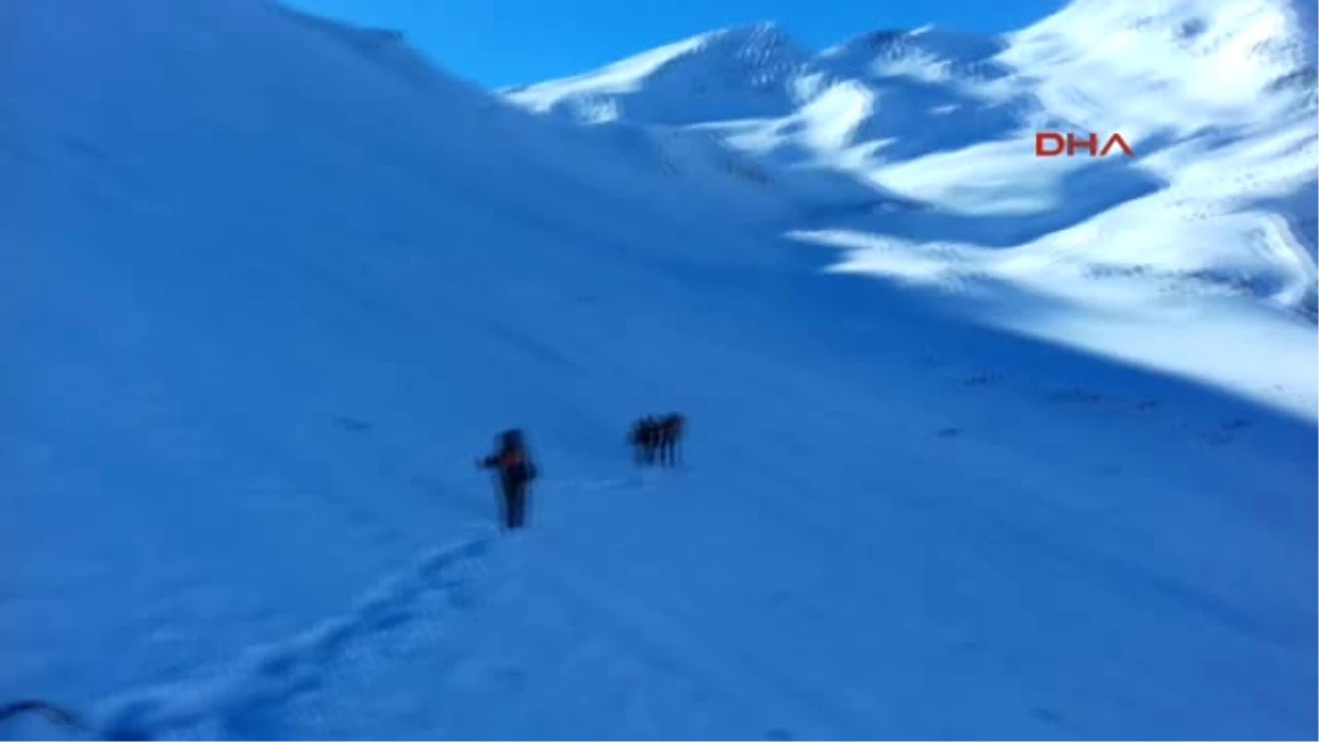 Aydın Türk Dağcılar Kazbek Dağı\'na Tırmandı