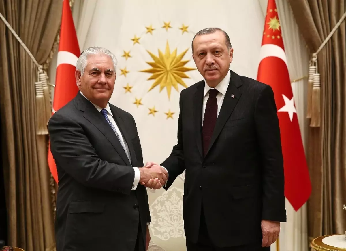 Cumhurbaşkanı Erdoğan, ABD Dışişleri Bakanı Tillerson\'ı Kabul Etti