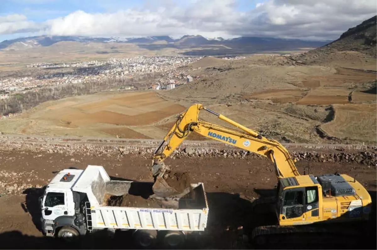 Develi\'de Çanakkale Şehitleri Anıt Parkı Yapılıyor