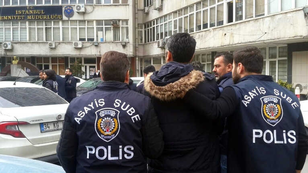 İstanbul\'da Film Sahnelerini Aratmayan Gasp