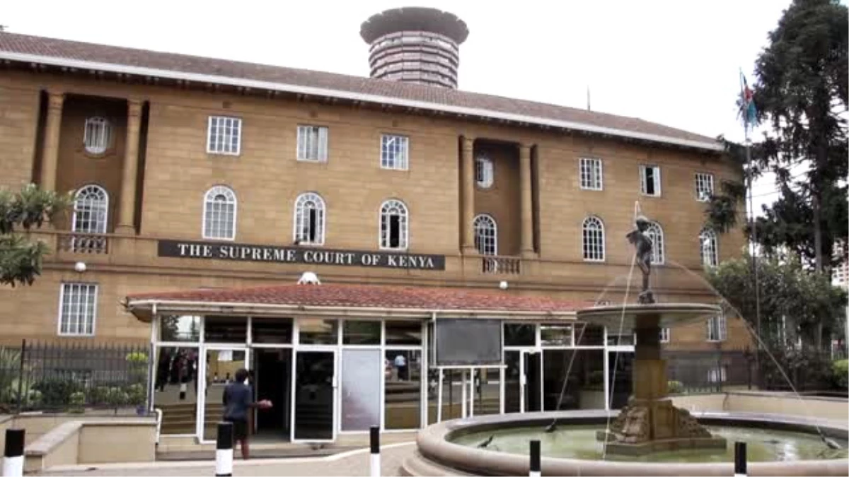 Kenya\'da Avukatlar Devletin Yasaları İhlalini Protesto Etti