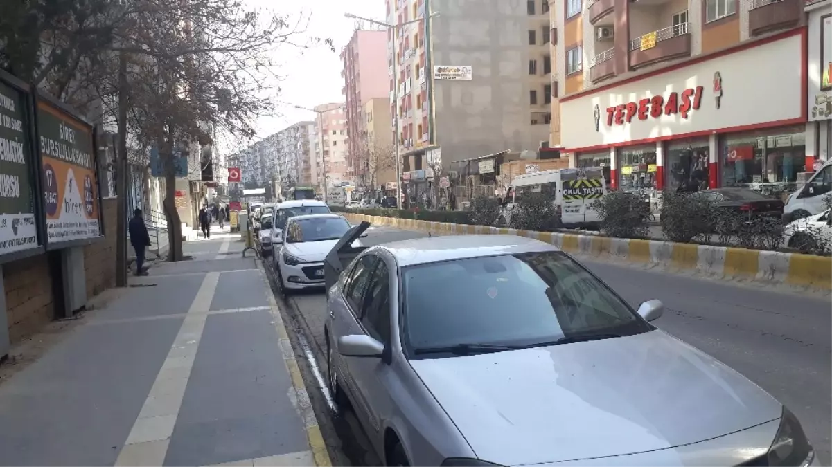 Kızıltepe\'de Elektrik Hatları Yeraltına Alındı