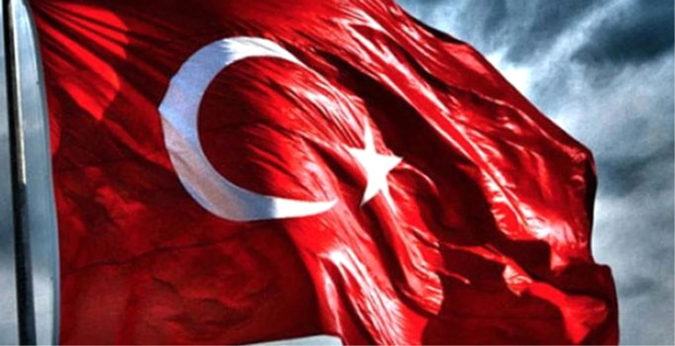 "Kosova\'da Türk Bayrağına Yapılan Çirkin Saldırıyı Kınıyoruz"