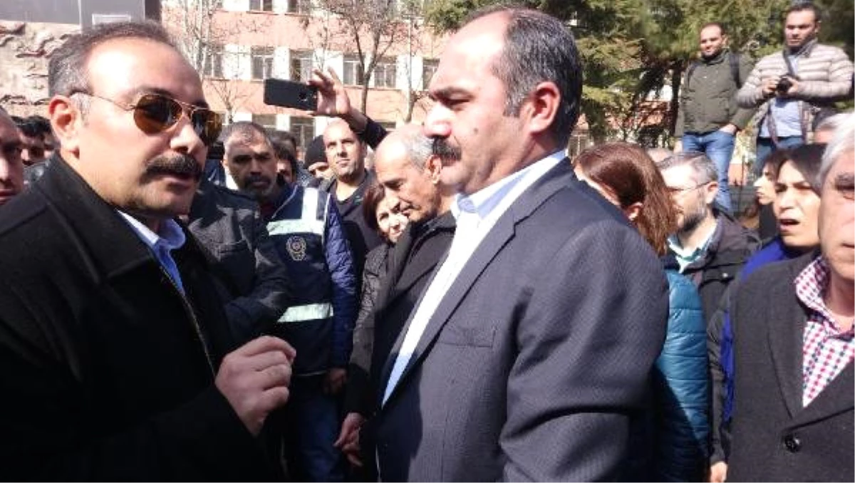 Polis Müdürü, HDP\'li Vekili Susturdu: Burası Muz Cumhuriyeti Değil