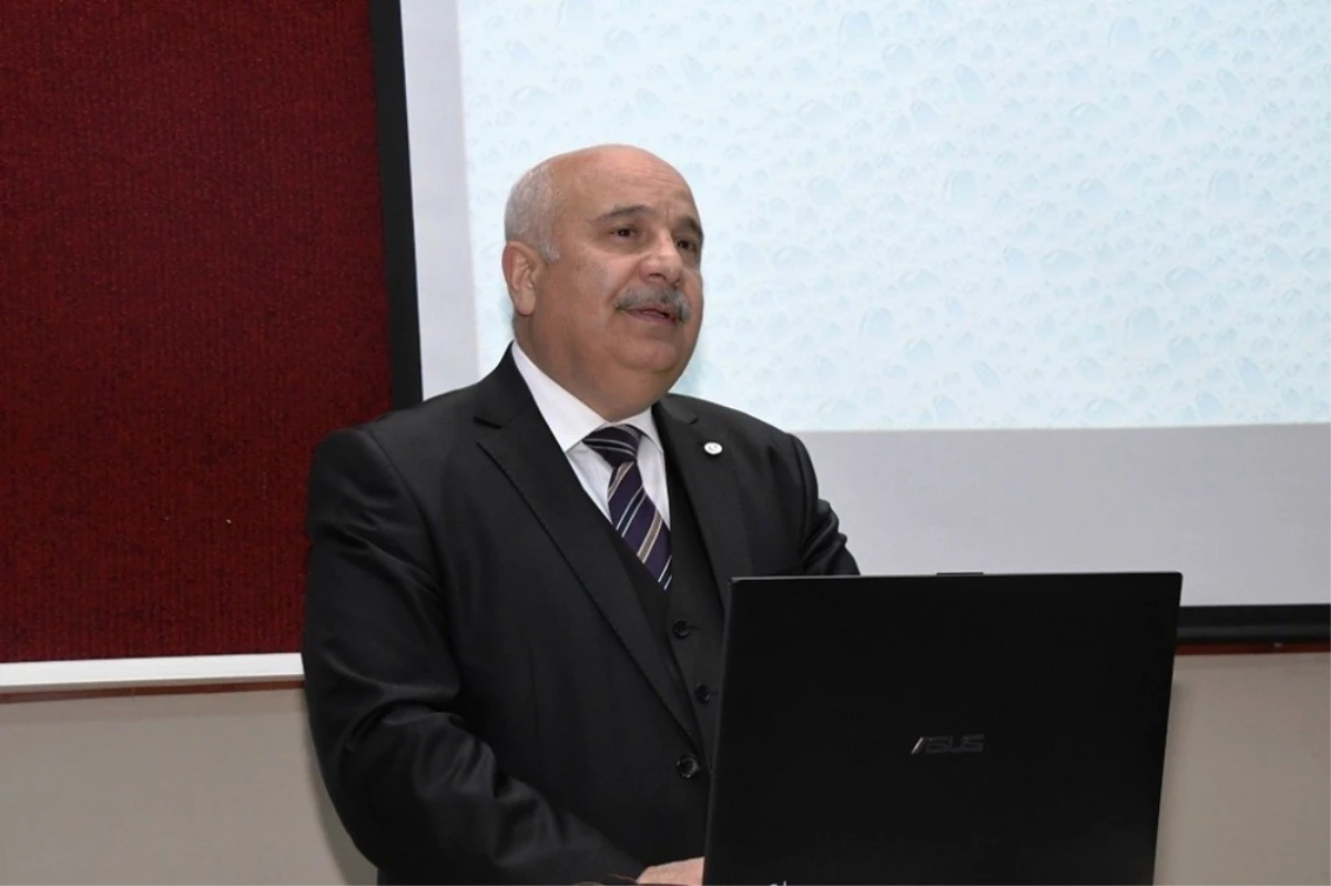 Prof. Dr. Gönüllü Kainat İlmi Dersine Katıldı