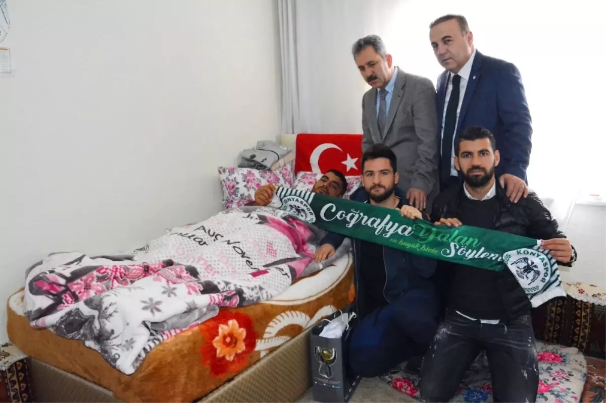 Atiker Konyaspor\'dan Afrin Gazisi Ahmet Çetin\'e Ziyaret