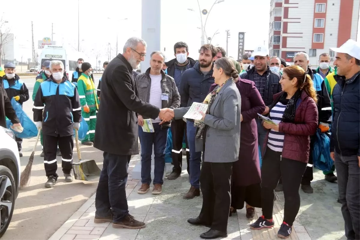 Bağlarda Vatandaşlar Temizlik Konusunda Bilgilendirildi