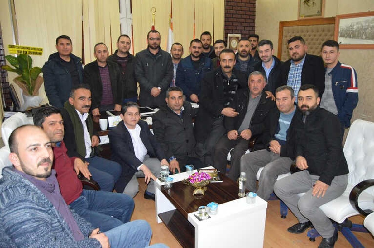 Besni\'de Berber Esnafları Pazar Günleri Açmama Kararı Aldı
