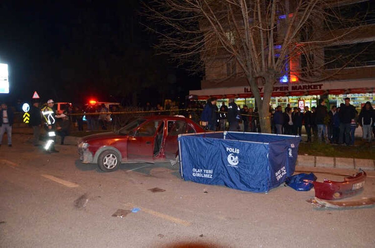 Cip ile Otomobil Çarpıştı: 1 Ölü, 2 Yaralı