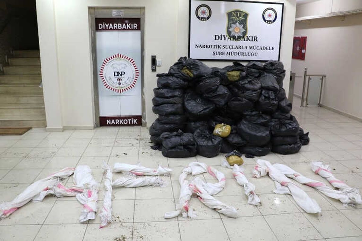 Diyarbakır Polisinden Uyuşturucu Operasyonu: 5 Gözaltı
