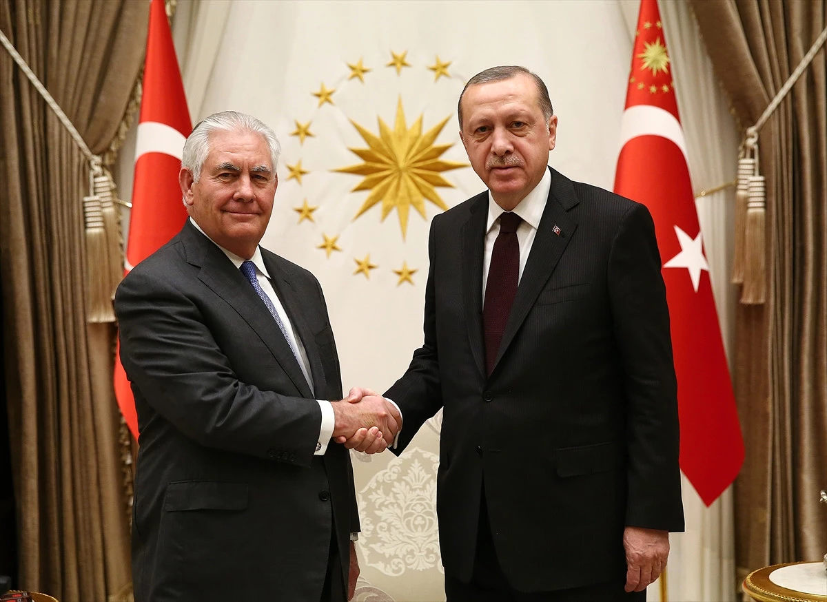 Dünya Basını Tillerson\'ın Türkiye Ziyaretini Böyle Gördü: Ankara Çok Öfkeli, ABD\'nin İşi Zor