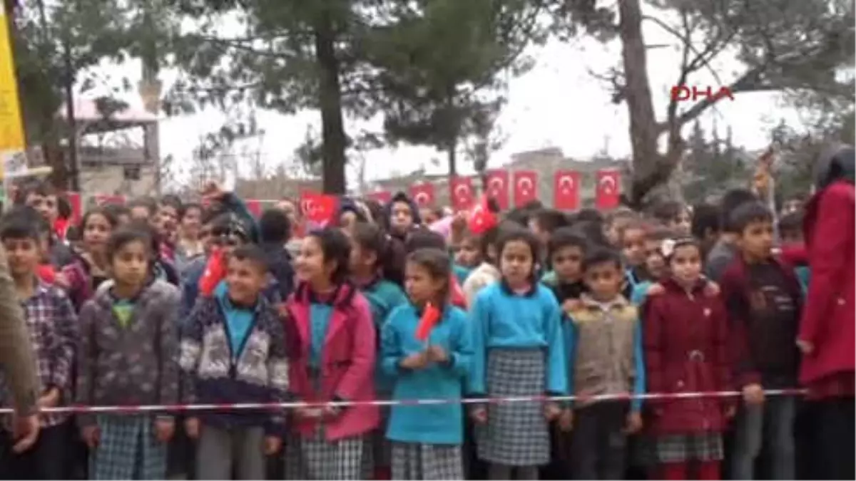 Gaziantep Öğrenciler Harçlıklarını Mehmetçik\'e Bağışladı