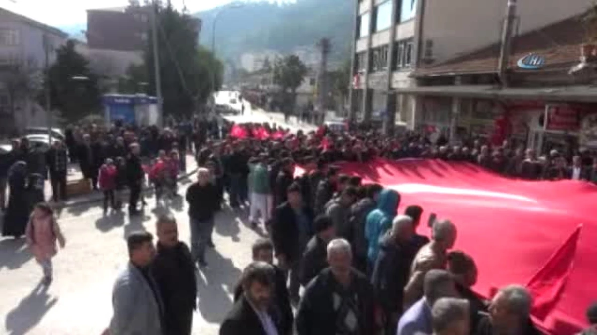 Hatay\'da Afrin Şehitlerine Saygı Mehmetçiğe Moral Yürüyüşü