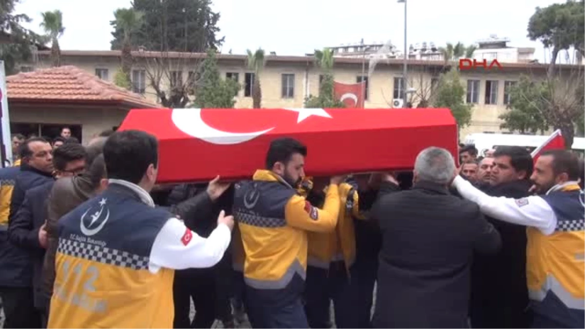 Hatay Paramedik Büşra, Gözyaşlarıyla Son Yolculuğuna Uğurlandı