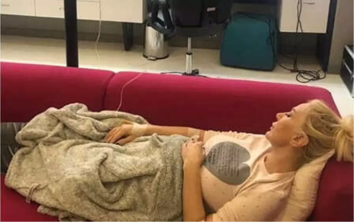 Kuliste Fenalaşan Seda Sayan\'a Serum Takıldı