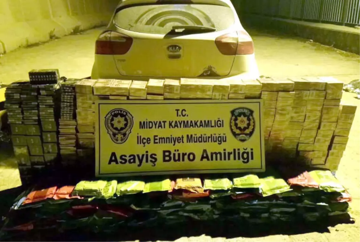 Midyat\'ta 320 Karton Kaçak Sigara ve 170 Kilogram Nargile Tütünü Ele Geçirildi