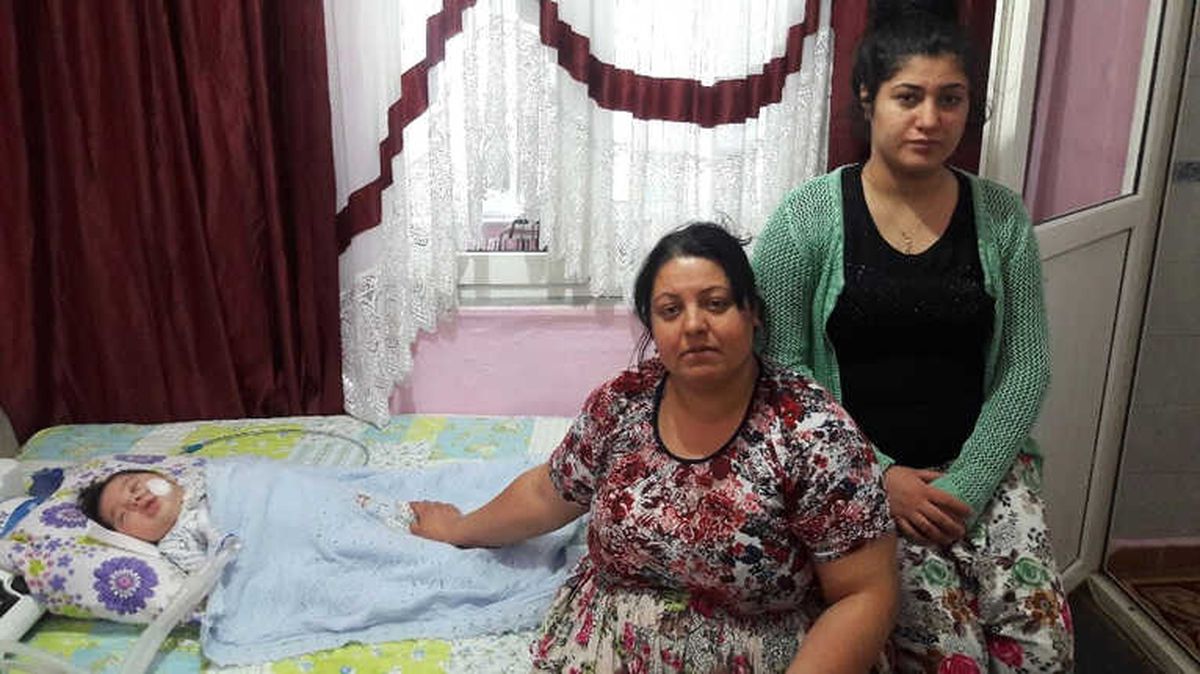 Hakkari\'de Vatani Görevini Yapan Askerin Hasta Bebeği, Yardım Eli Bekliyor