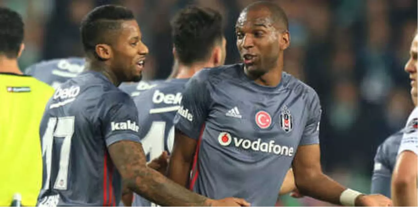 Ryan Babel: "Aynaya Bakıp, Hatalarımızı Analiz Etmemiz Gerekiyor"