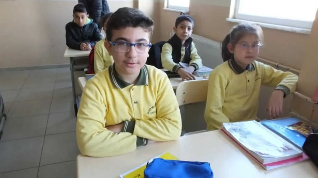 Suriyeli Öğrenciden Afrin\'deki Mehmetçiğe Mektup