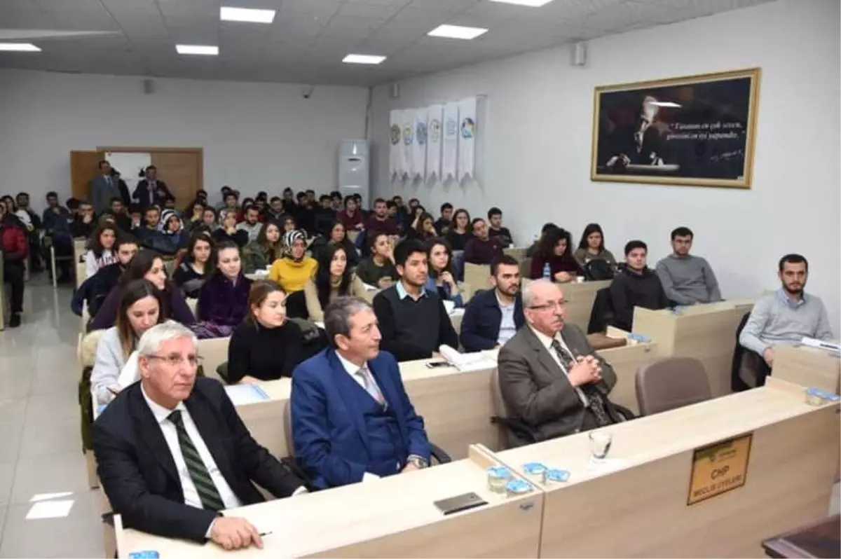 Trakya Üniversitesi Öğrencileri Tekirdağ\'ın Tarihi Yapıları ile Tanıştı