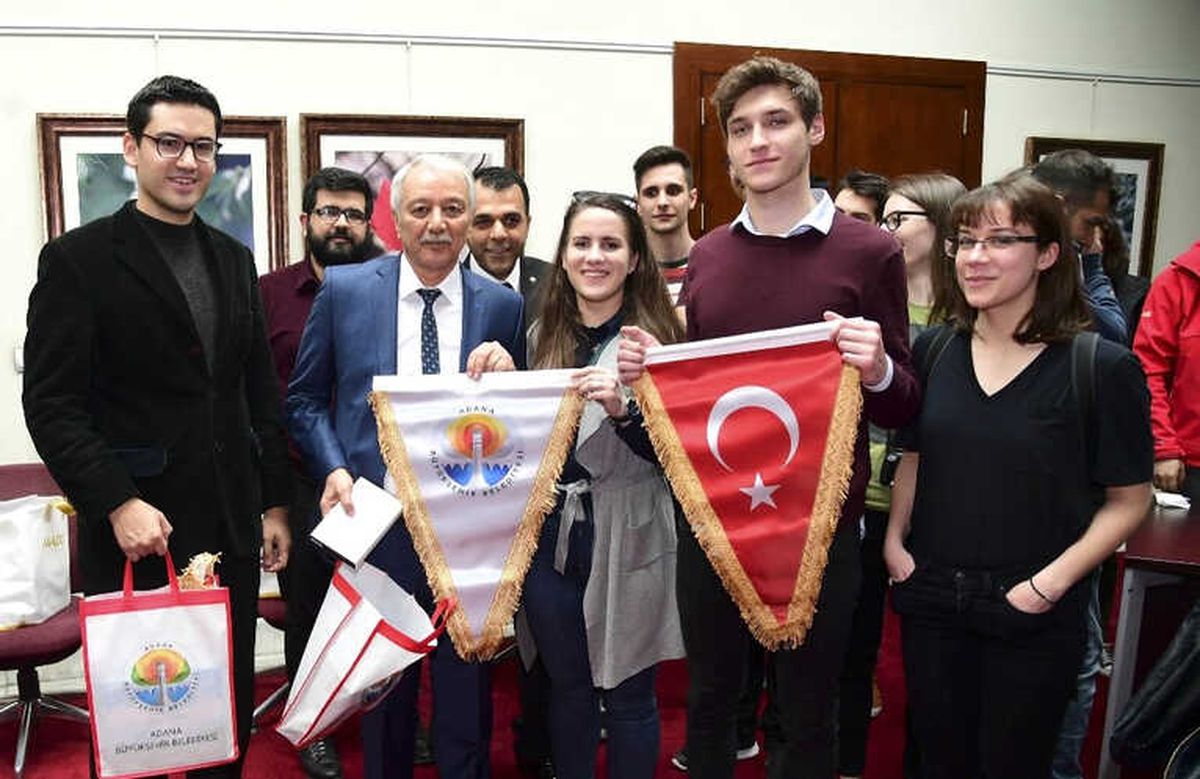 Uyuşturucuya Savaş Açan Avrupalı Gençler Adana\'da