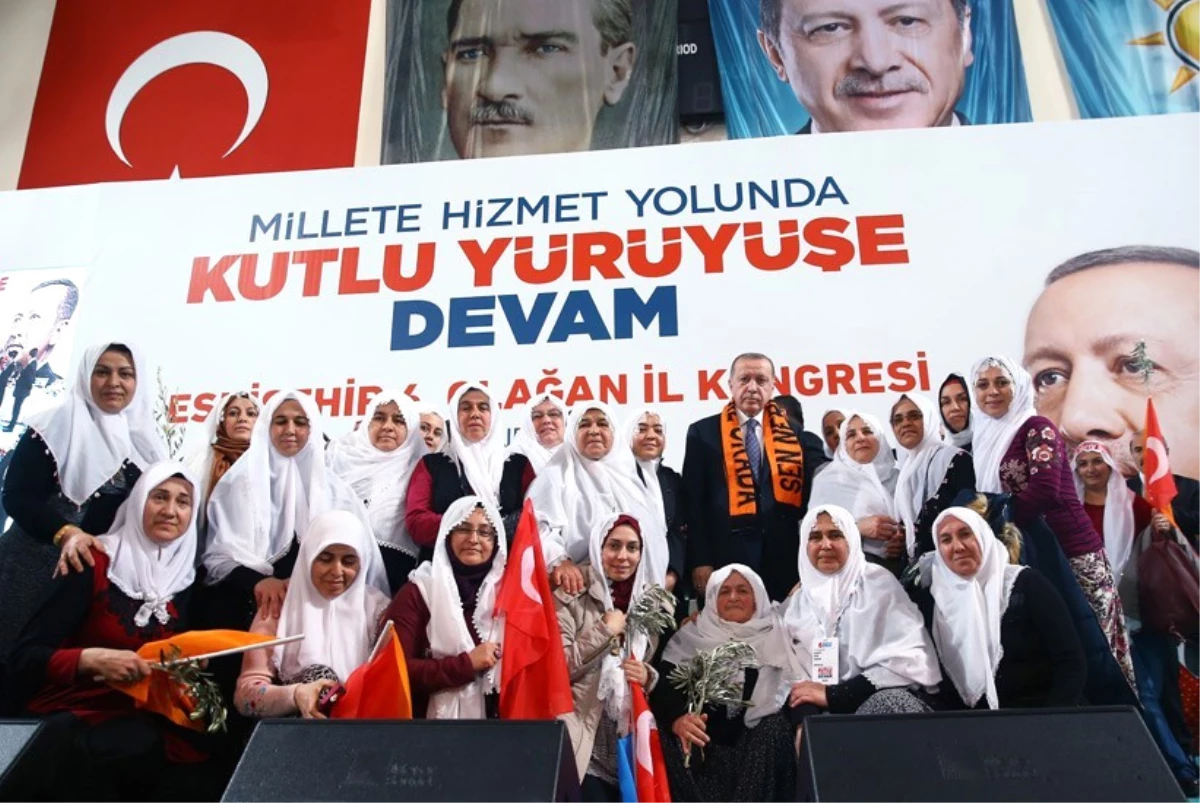 Cumhurbaşkanı Erdoğan\'ı Zeytin Dallarıyla Karşıladılar