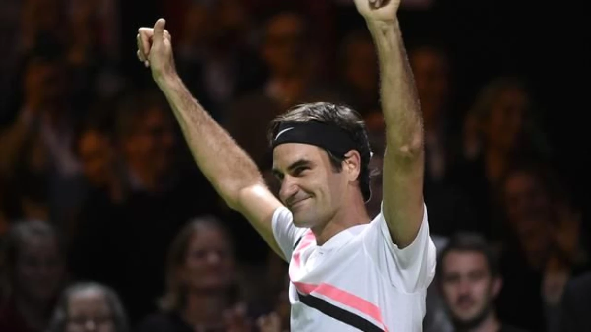 Federer Zirveye Rekorla Çıktı