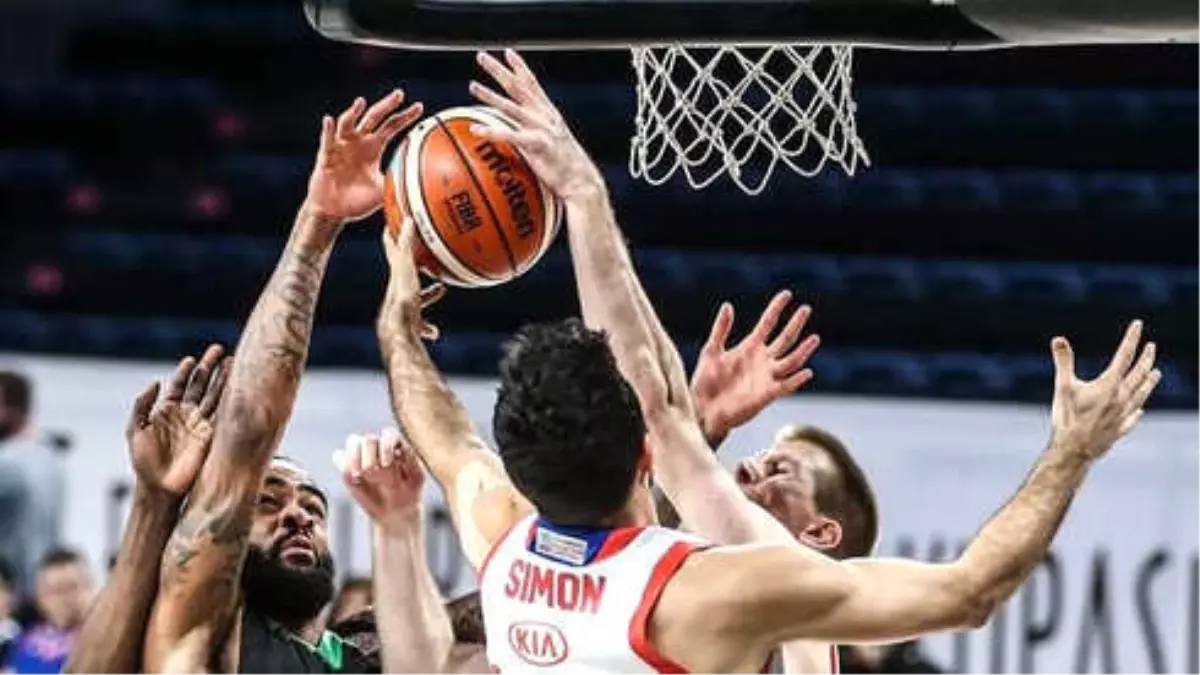 İlk Finalist Anadolu Efes