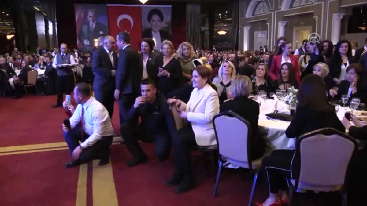 İyi Parti Genel Başkanı Akşener, Partililerle Yemekte Bir Araya Geldi