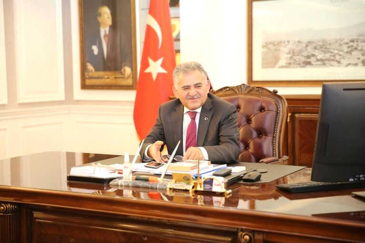 Melikgazi\'de Etlik ve Damızlık Tavuk Yetiştiriciliği Uyguluma Kursu