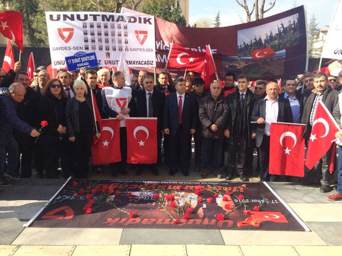 Sivil Memurlar, Merasim Sokak Şehitlerini Andı