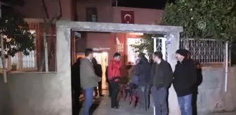 Bakan Çelik'ten Şehit Annesi Tura'ya Ziyaret