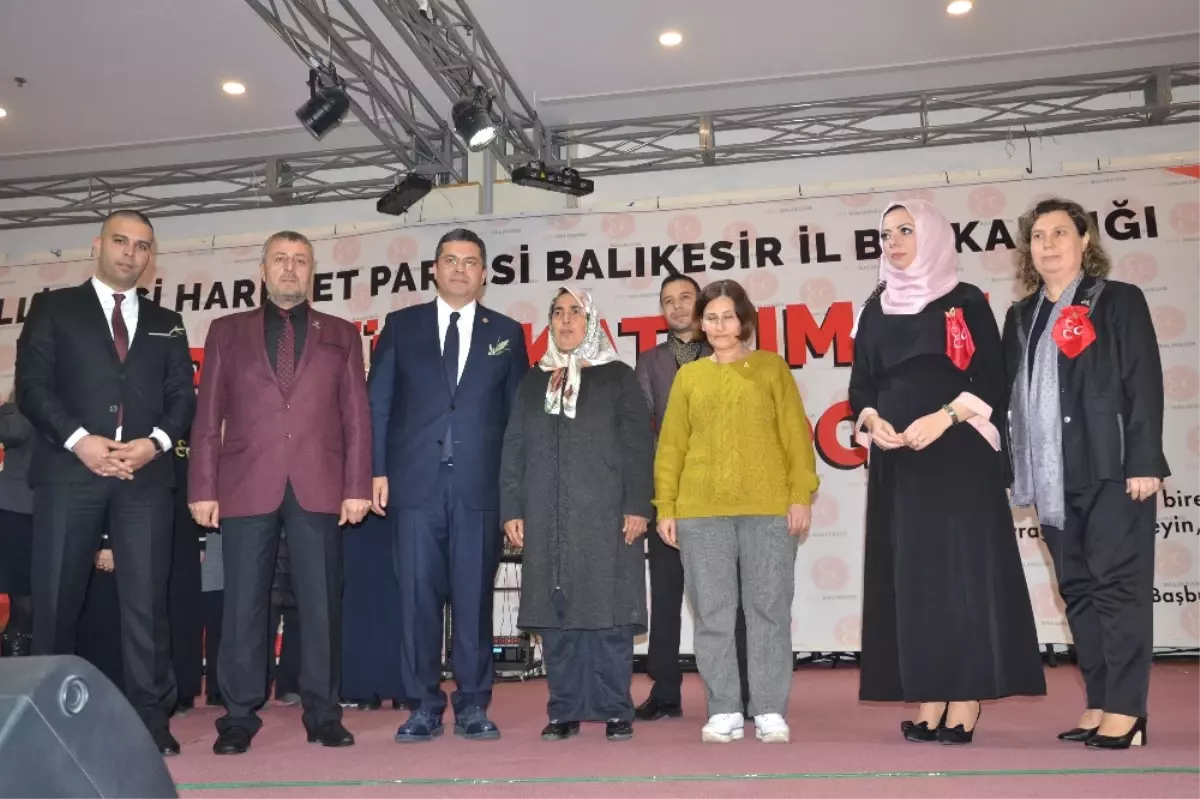 Balıkesir MHP\'ye Bin 100 Yeni Üye