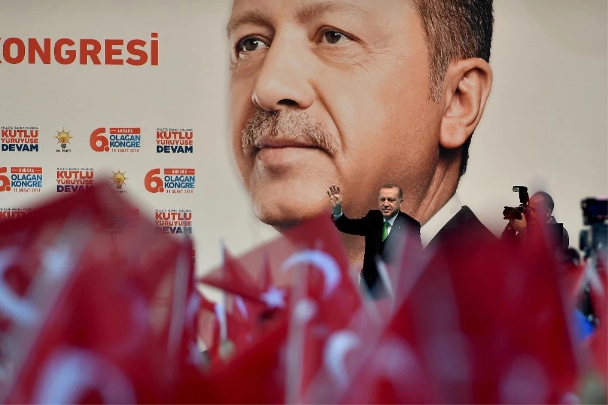 Cumhurbaşkanı Erdoğan: "Birilerinin Arkasına Sığınma"