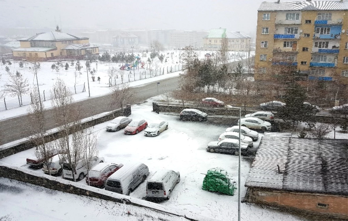 Erzurum\'da Kar Yağışı