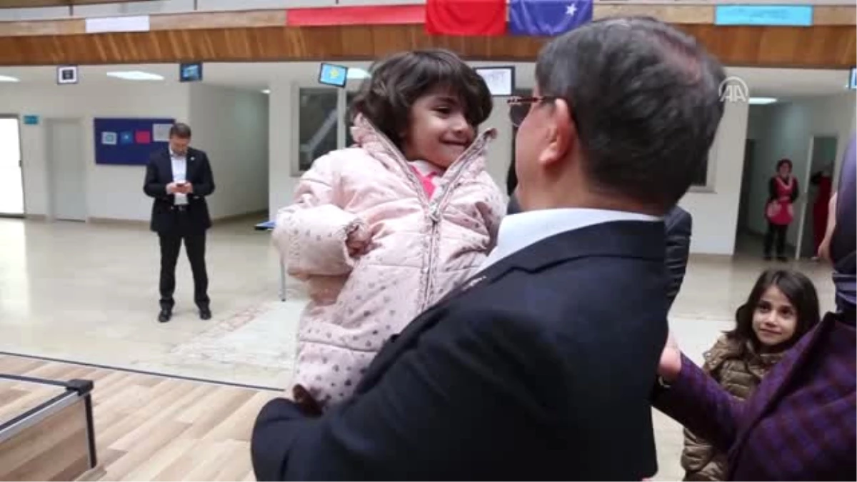 Eski Başbakan Davutoğlu Kosova\'da - Prizren/