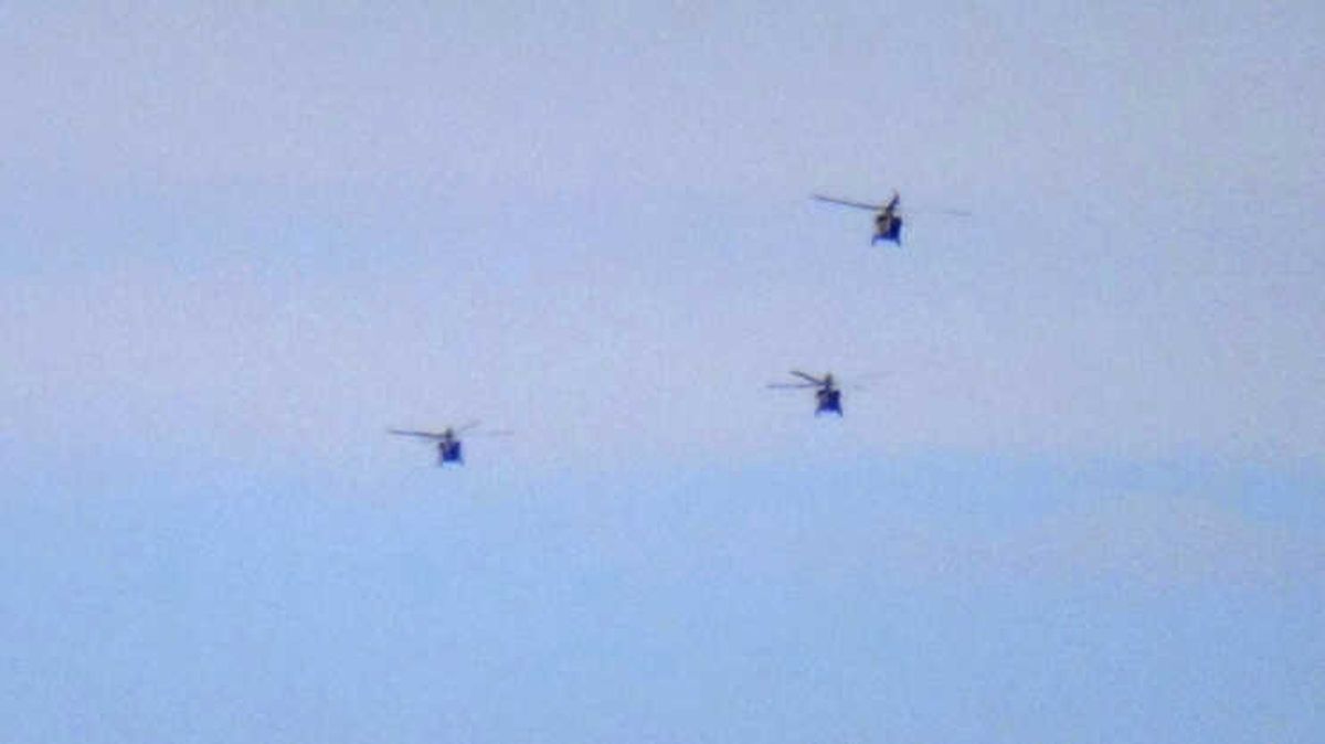 Suriye\'de Askeri Helikopter Hareketliliği