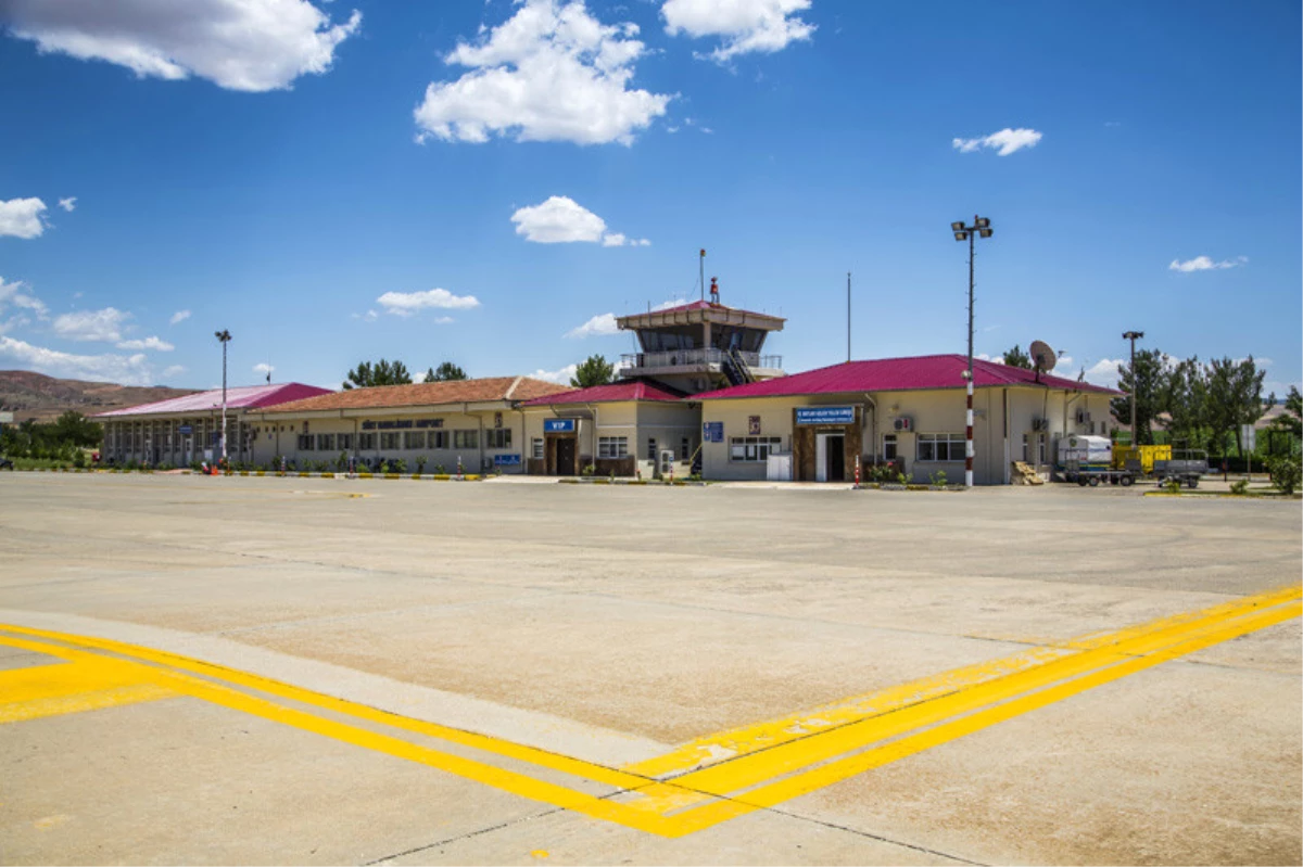 Ulaştırma Bakanı: Siirt Havalimanı Haziran\'da Açılacak