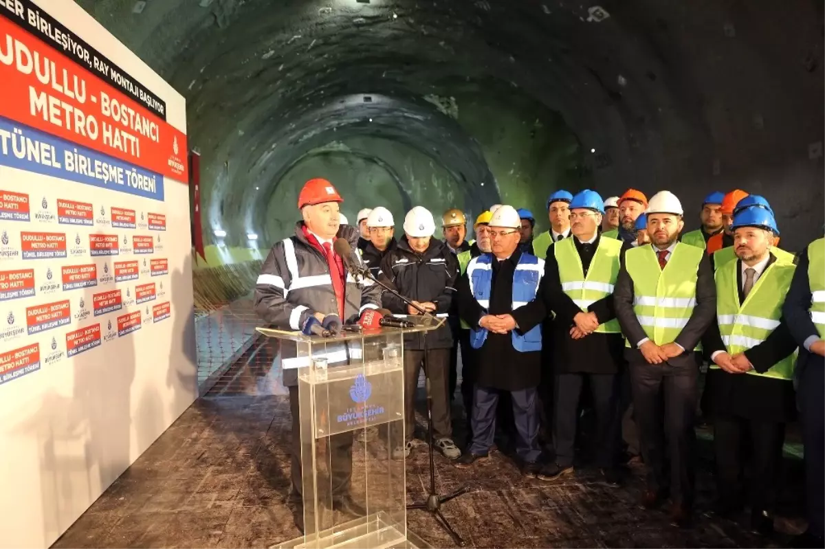 Başkan Uysal: "Amacımız 2023 Yılına Kadar Bin Kilometre Metro Hattına Ulaşmak"