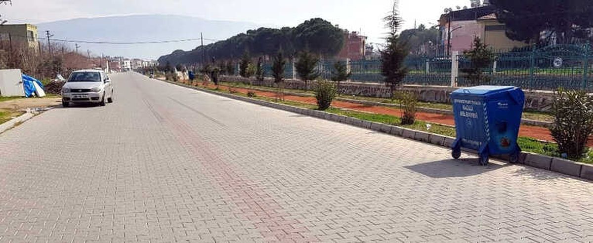 Bisikletiyle Çöp Konteynerine Çarpan Yaşlı Adam Öldü