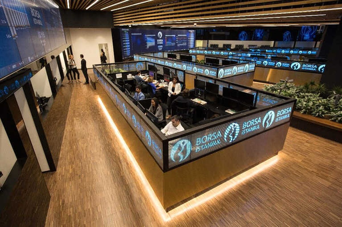 Borsa İlk Yarıda Düştü