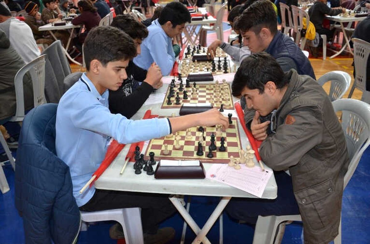 Diyarbakır\'da Satranç Müsabakaları Başladı