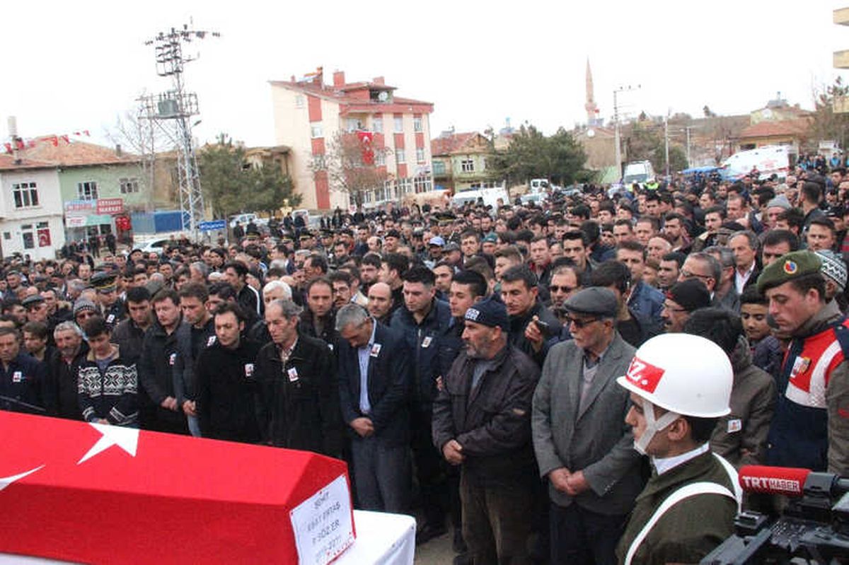 Şehit Asker Son Yolculuğuna Uğurlandı