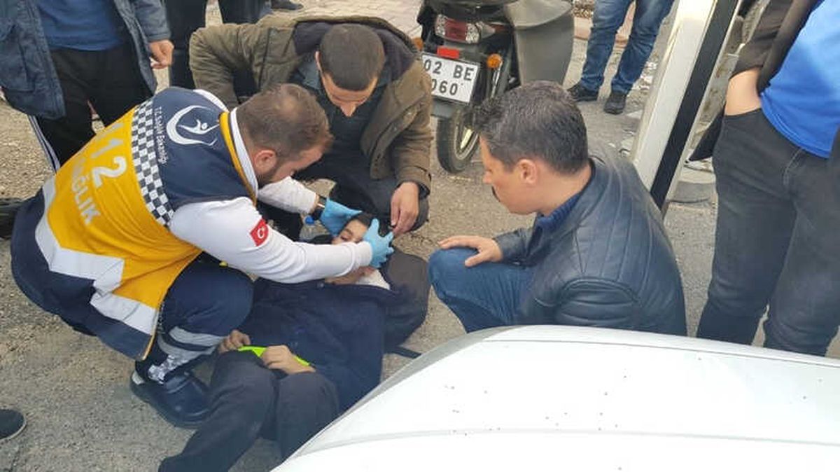 Ters Yönden Giderken Aracın Çarptığı Bisikletli Çocuk Yaralandı
