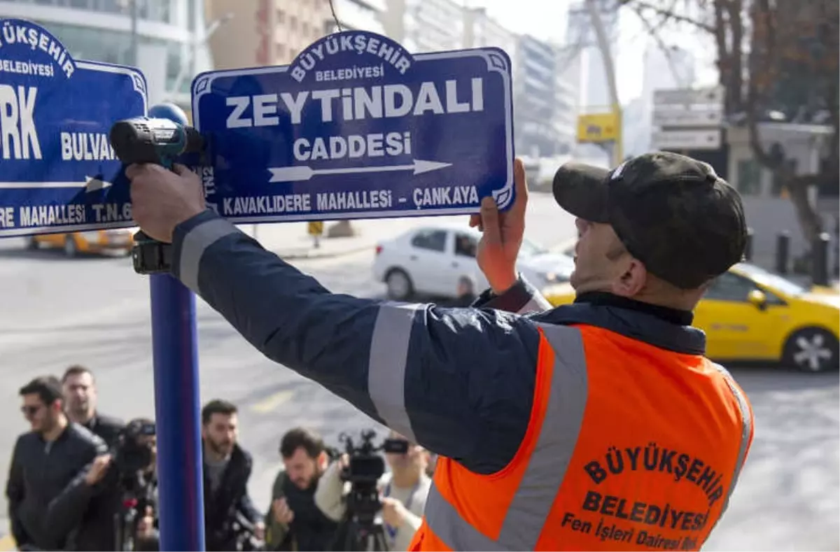 Zeytin Dalı Caddesi" Tabelası Asıldı