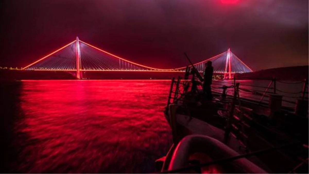 ABD Donanması Yavuz Sultan Selim Köprüsü\'nün Fotoğrafını Paylaştı