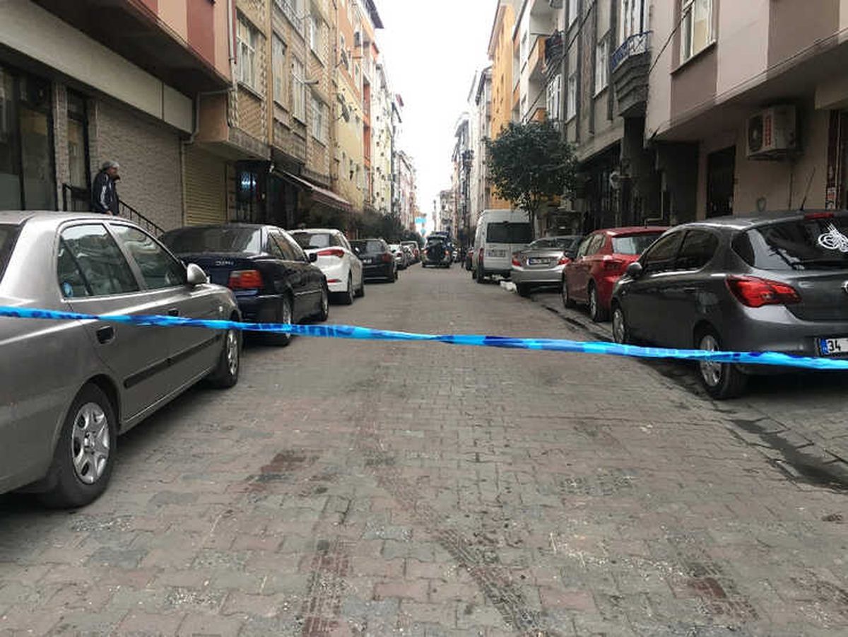 Bahçelievler\'de Silahlı Saldırıya Uğrayan Genç Hayatını Kaybetti