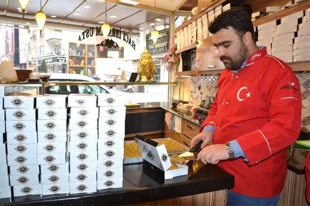 Balıkesir\'den Afrin Kahramanlarına Baklava İkramı