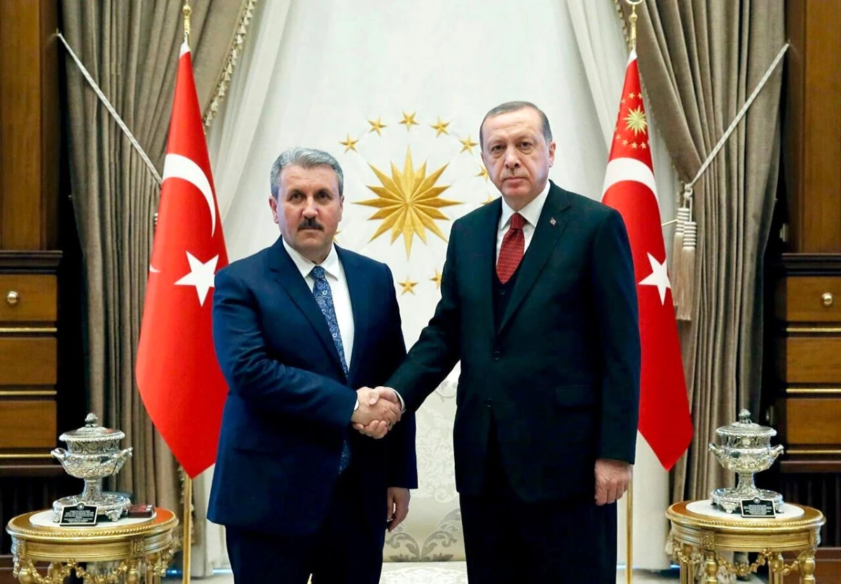 Cumhurbaşkanı Erdoğan, BBP Lideri Destici ile Görüşüyor